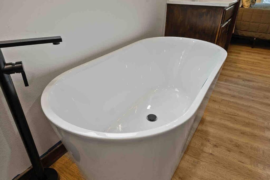 Luxe Mt. Rainier Lodge W/ Hot Tub-Ac-Game Room 애쉬포드 외부 사진